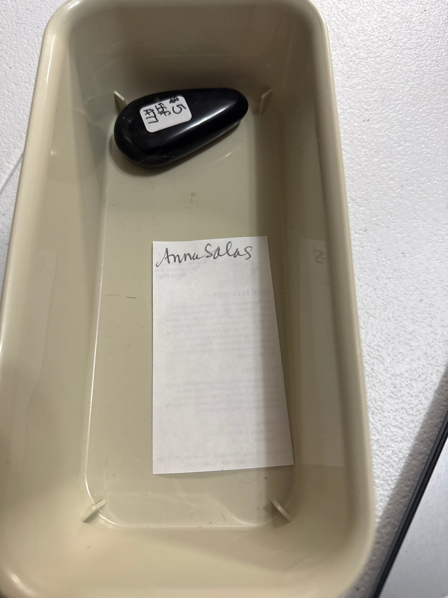 Anna Salas 🍀 | 12/14 Destash